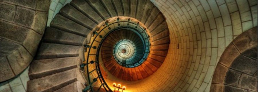 Josemaría Bernal dando charlas para el alma sobre temas psicoespirituales